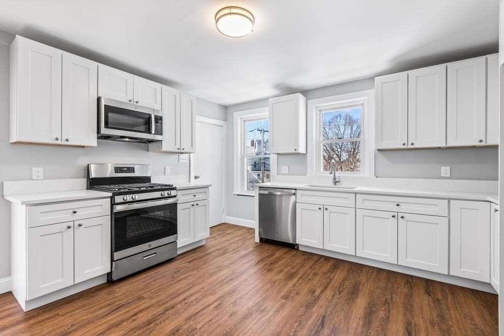 267269 Farrington St #2 - Photo 7 of 17