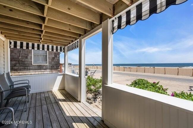 157 Beachfront - Photo 4 of 47