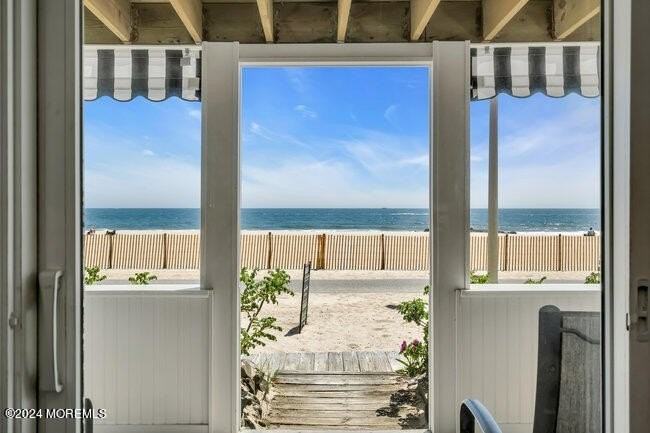 157 Beachfront - Photo 7 of 47