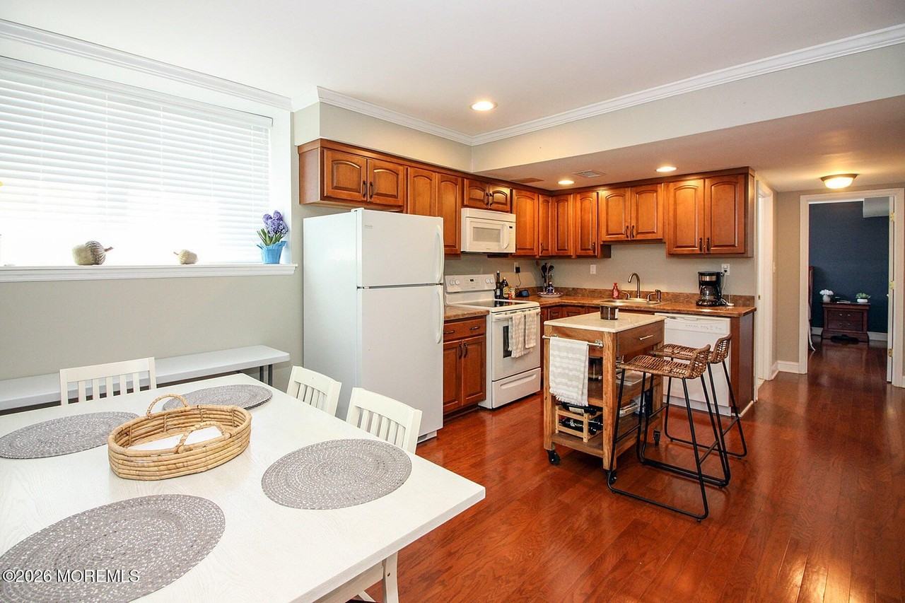 15 Garfield Ave #102 - Photo 5 of 19