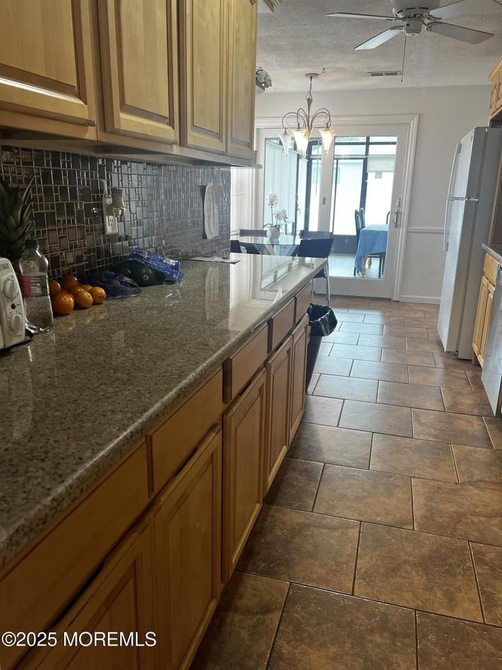 1000 Woodgate Ave - Photo 6 of 13