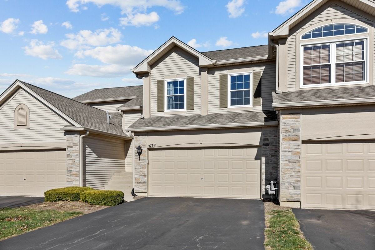 1638 Fredericksburg Ln #1638 - Photo 2 of 24