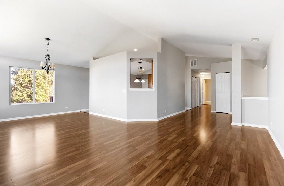 1638 Fredericksburg Ln #1638 - Photo 4 of 24