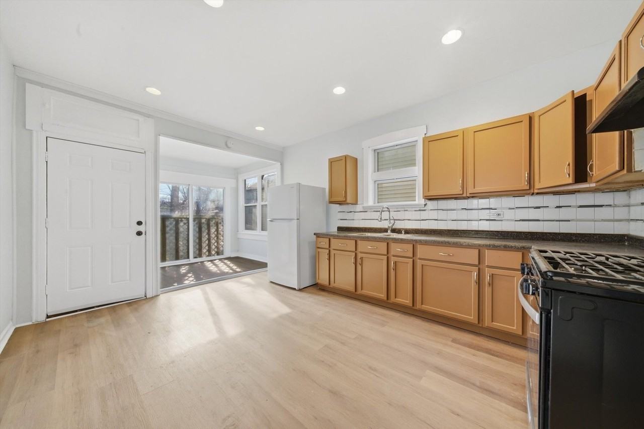 3311 N Kostner Ave #1 - Photo 4 of 17
