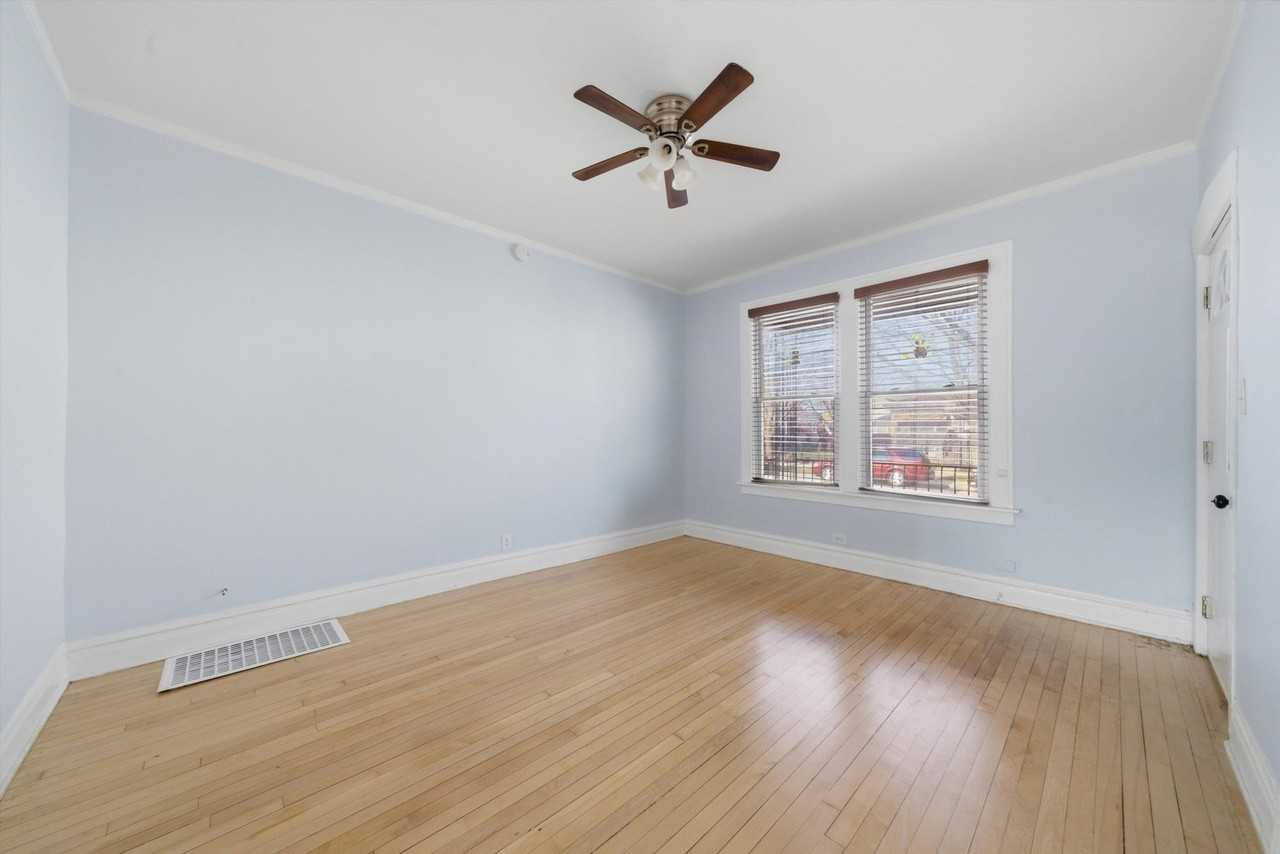 3311 N Kostner Ave #1 - Photo 7 of 17