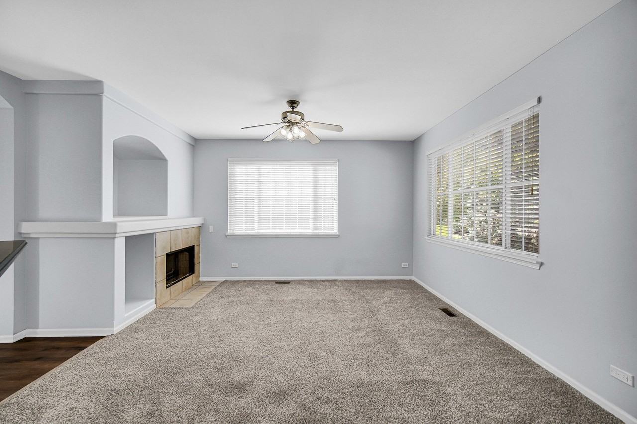1252 Townes Cir - Photo 6 of 30