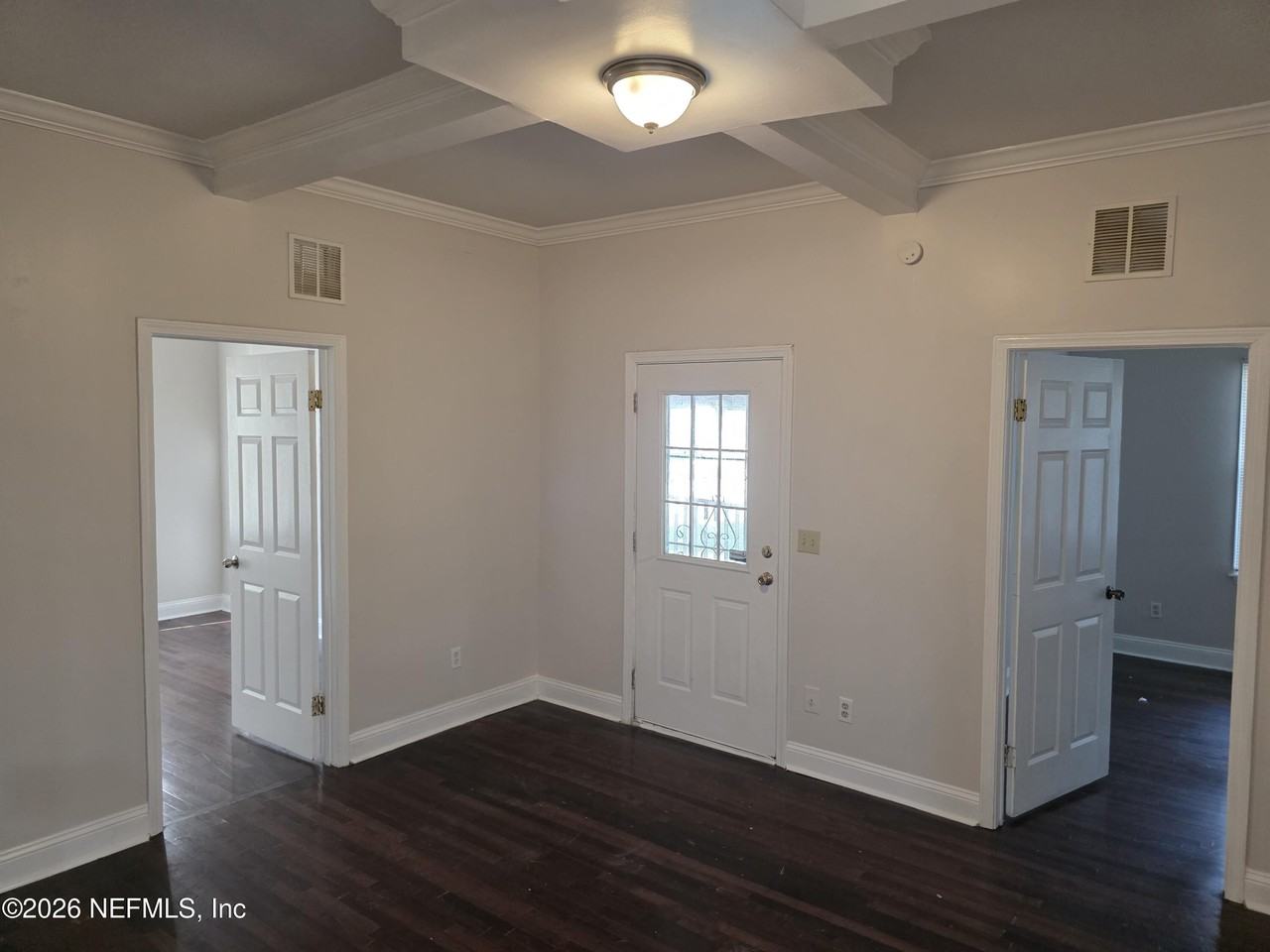 2039 Franklin St - Photo 2 of 8