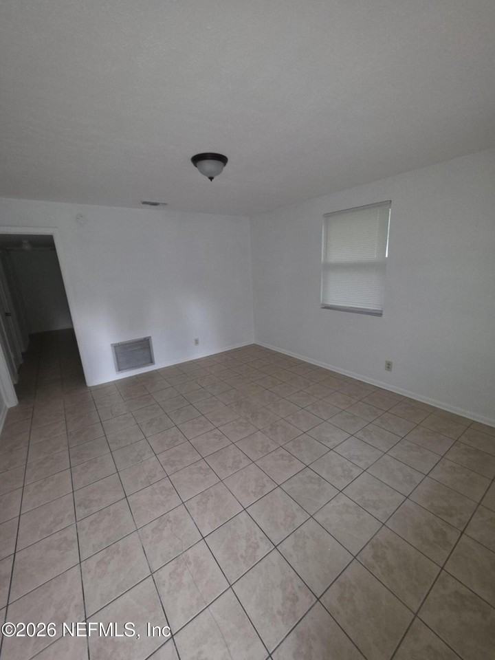 11428 Harlan Dr - Photo 7 of 18