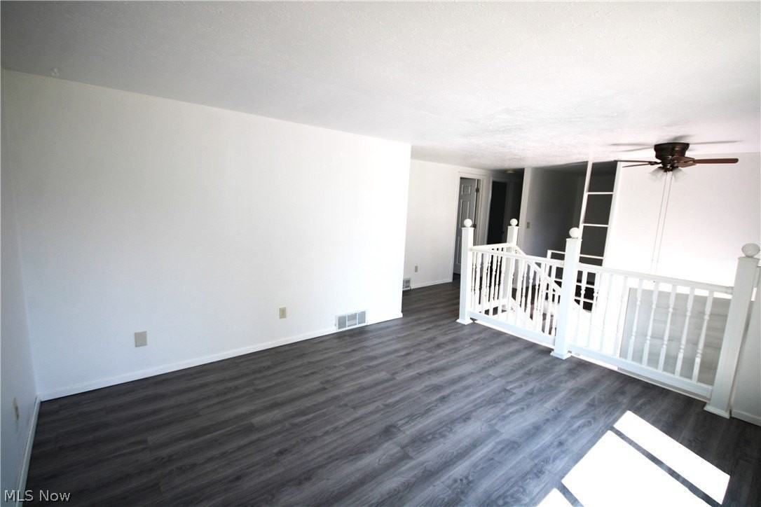 1162 Jackson St - Photo 2 of 17