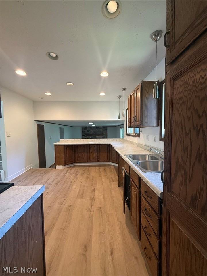 6580 Forest Glen Ave - Photo 3 of 18