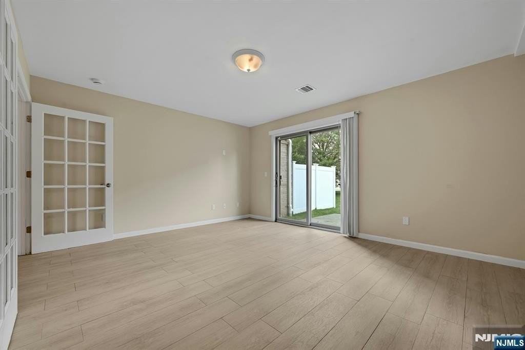 244 James St - Photo 3 of 24