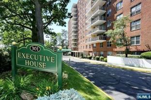 301 Beech St #12A - Photo 1 of 1