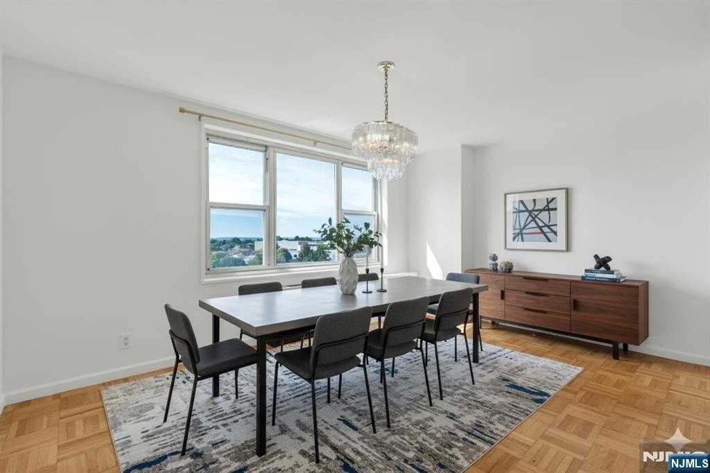 2000 Linwood Ave #7K - Photo 7 of 31