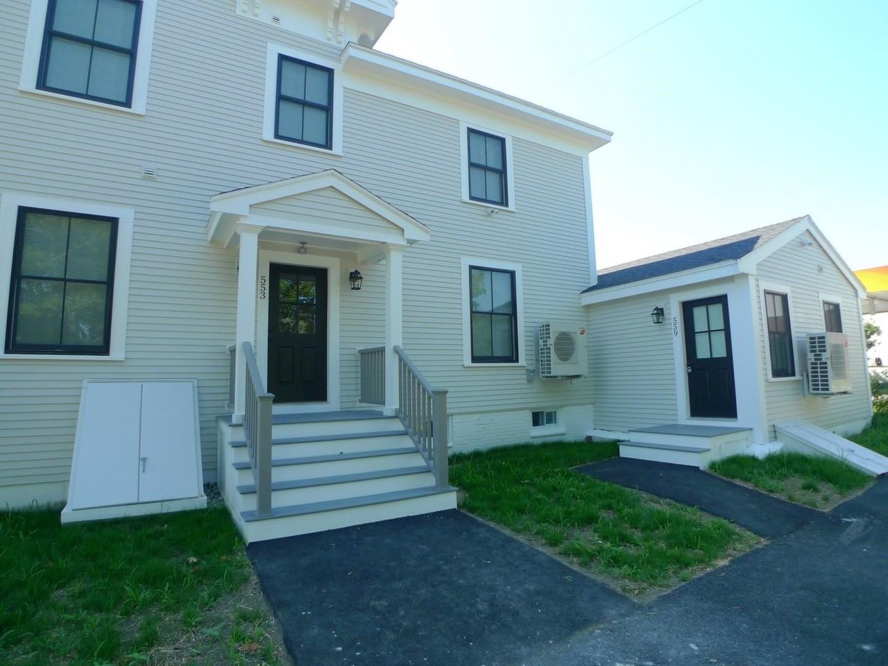 553 Islington St #5 - Photo 4 of 14