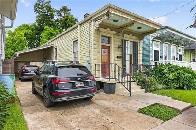 831 Atlantic Ave - Photo 2 of 20