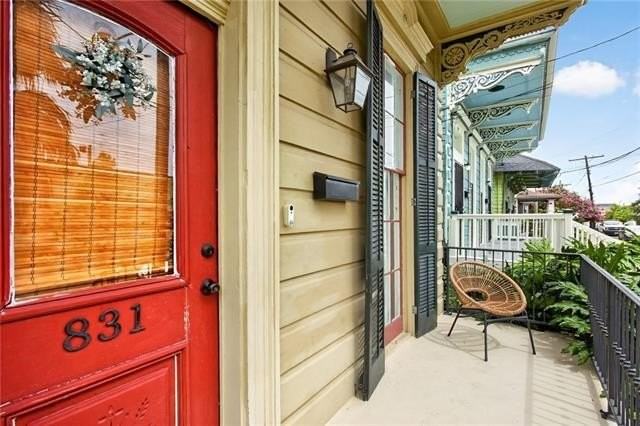 831 Atlantic Ave - Photo 3 of 20
