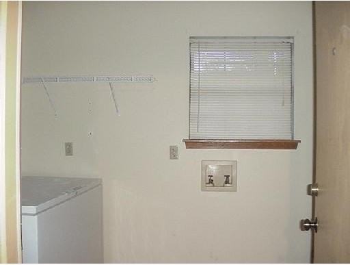 26 Silman Ave - Photo 6 of 8