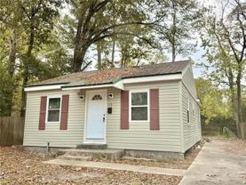 115 Rosewood Dr - Photo 1 of 1