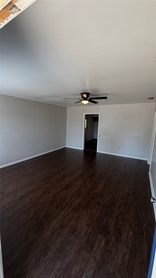 1941 N Mockingbird Ln - Photo 3 of 16
