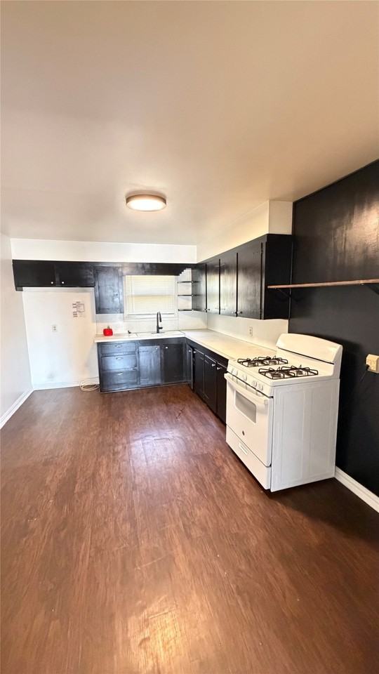 1941 N Mockingbird Ln - Photo 4 of 16