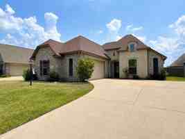 featured image of 922 Antler Dr