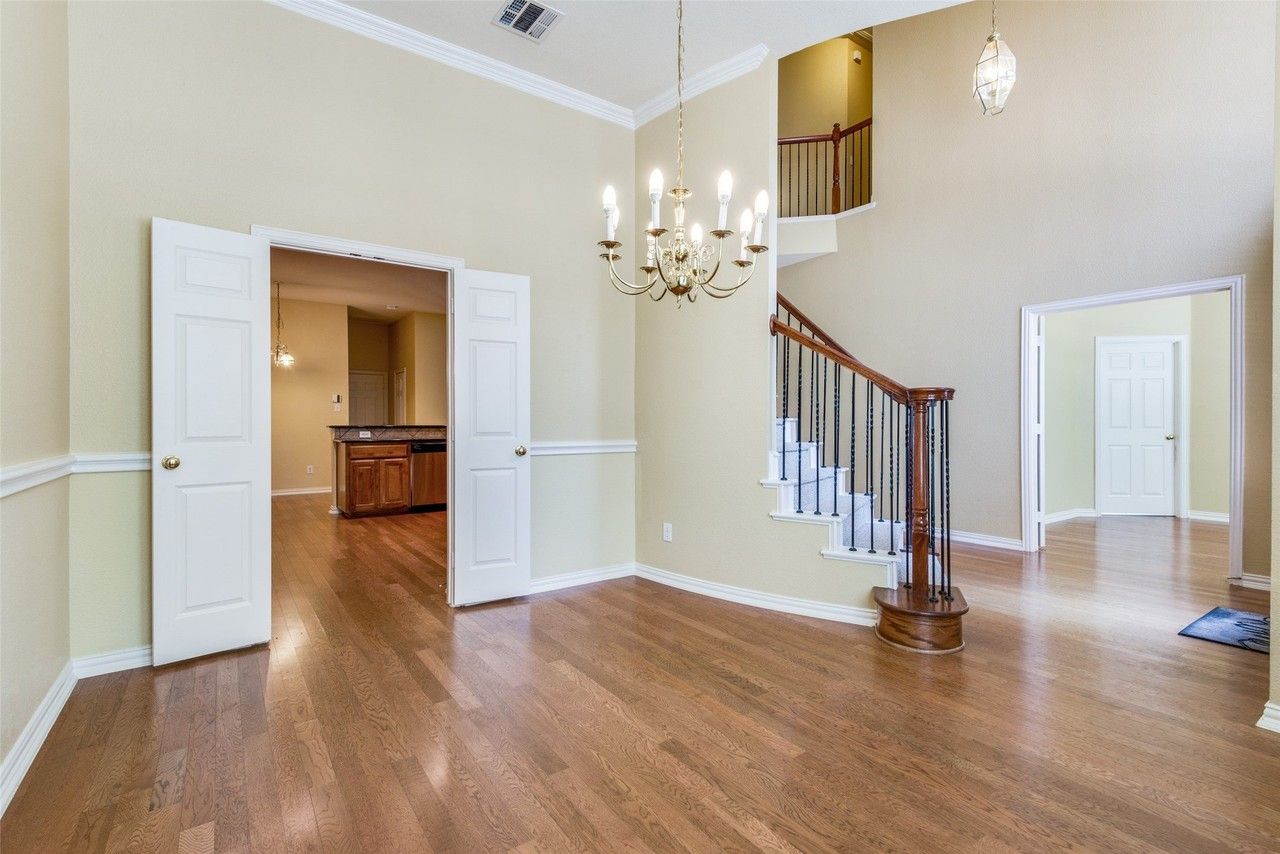 5636 Country View Ln - Photo 6 of 32