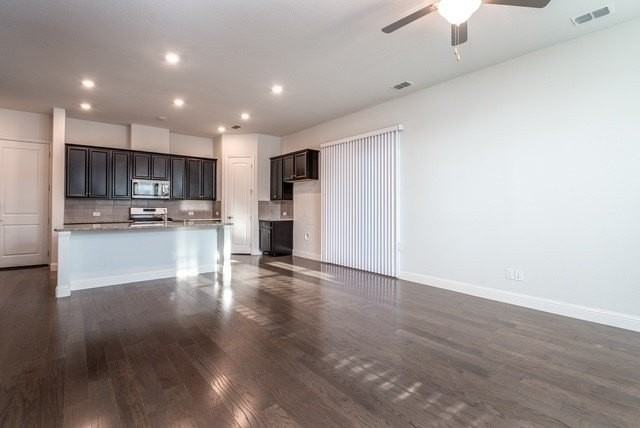 1029 Zachary Way - Photo 4 of 30