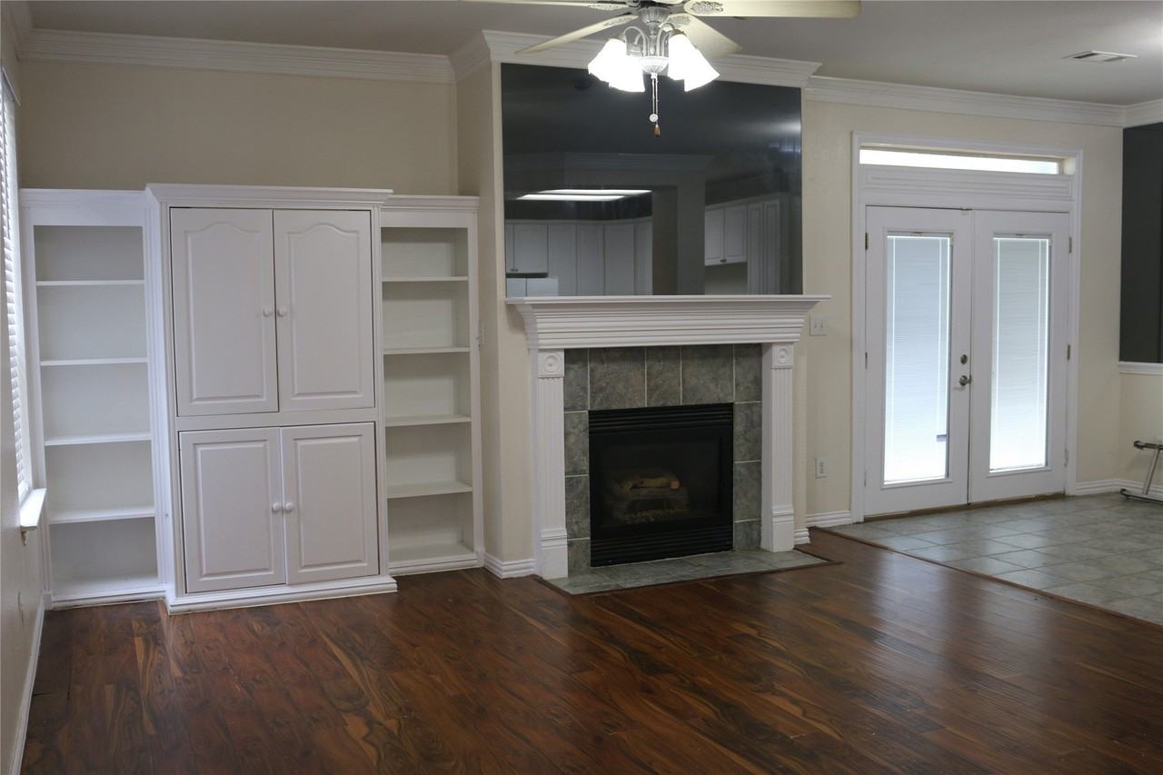 629 Park Place Dr - Photo 3 of 26