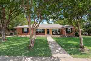 featured image of 9506 Mercer Dr
