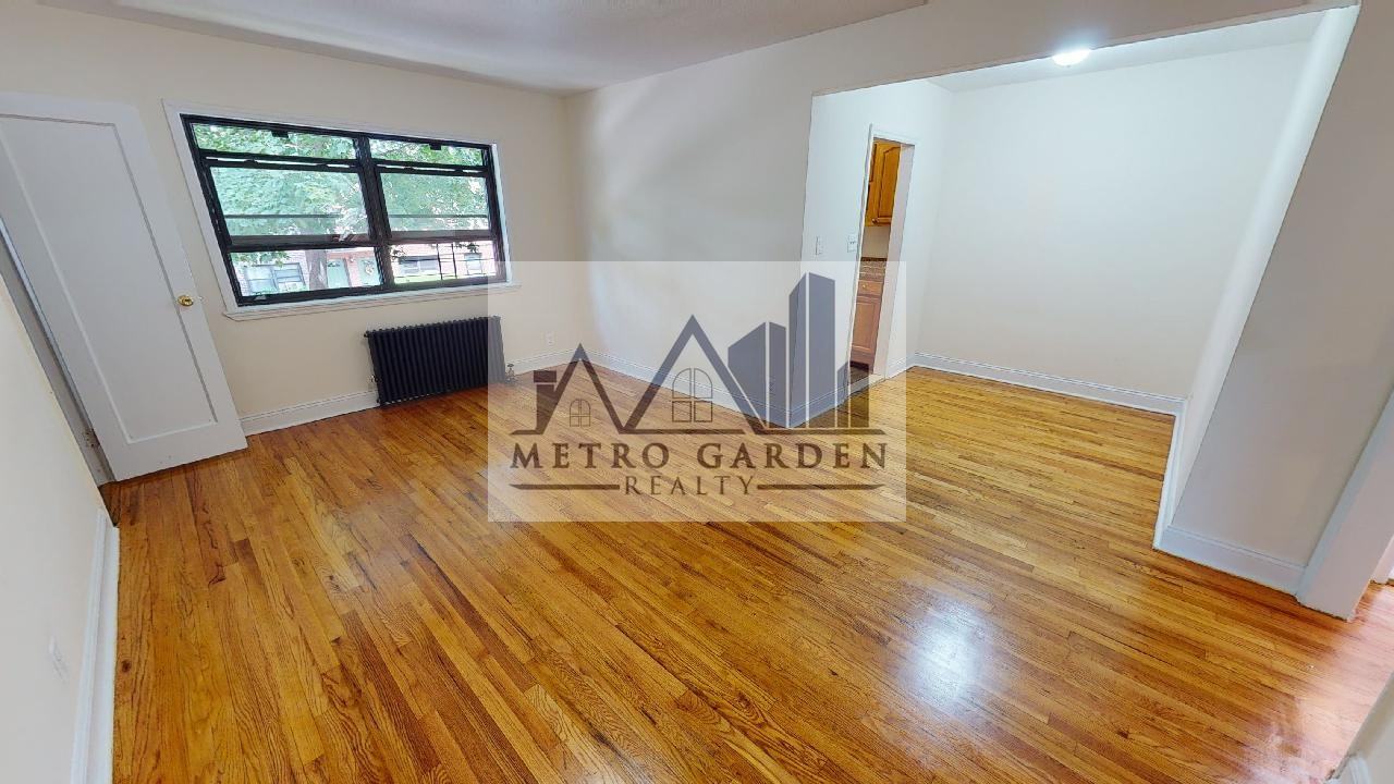 89-31 Rutledge Avenue #2 - Photo 4 of 28