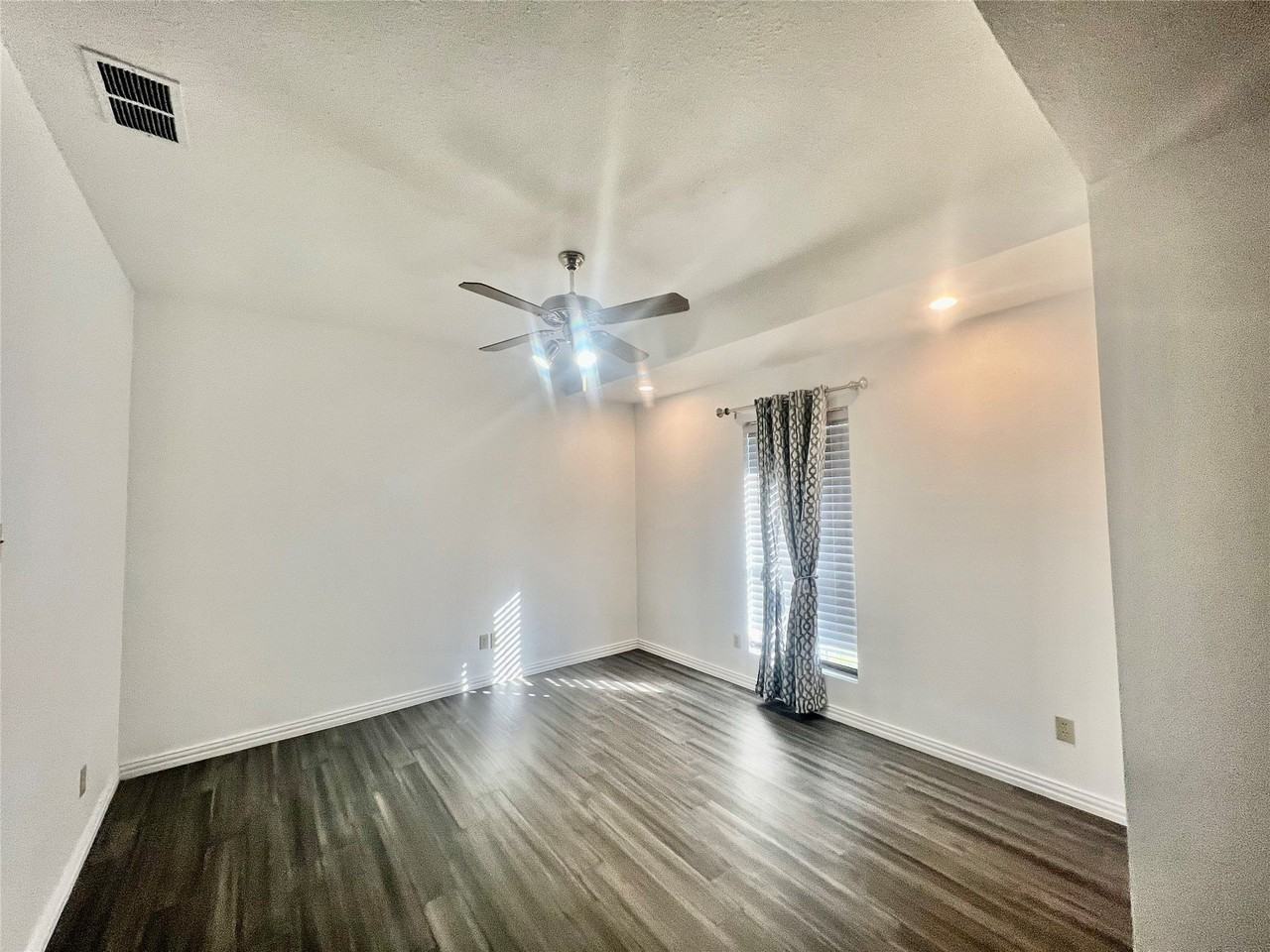 702 Mount Vernon Dr - Photo 5 of 14