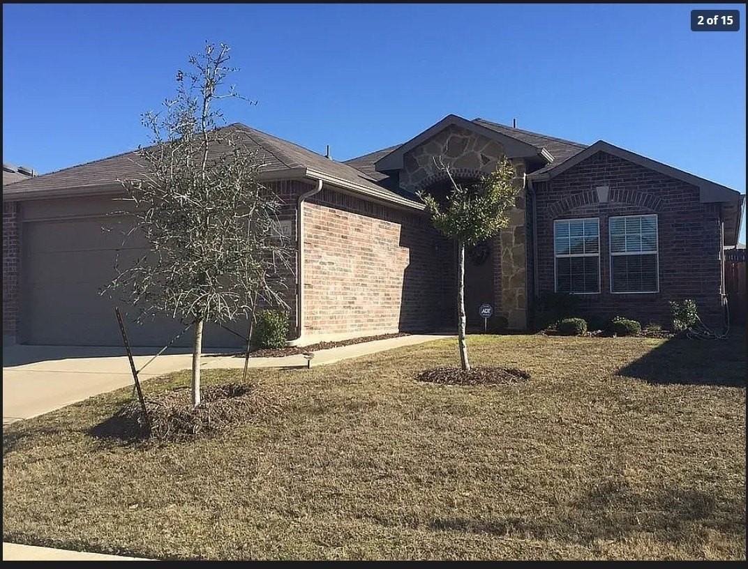 1417 Nicholas Ln - Photo 2 of 14