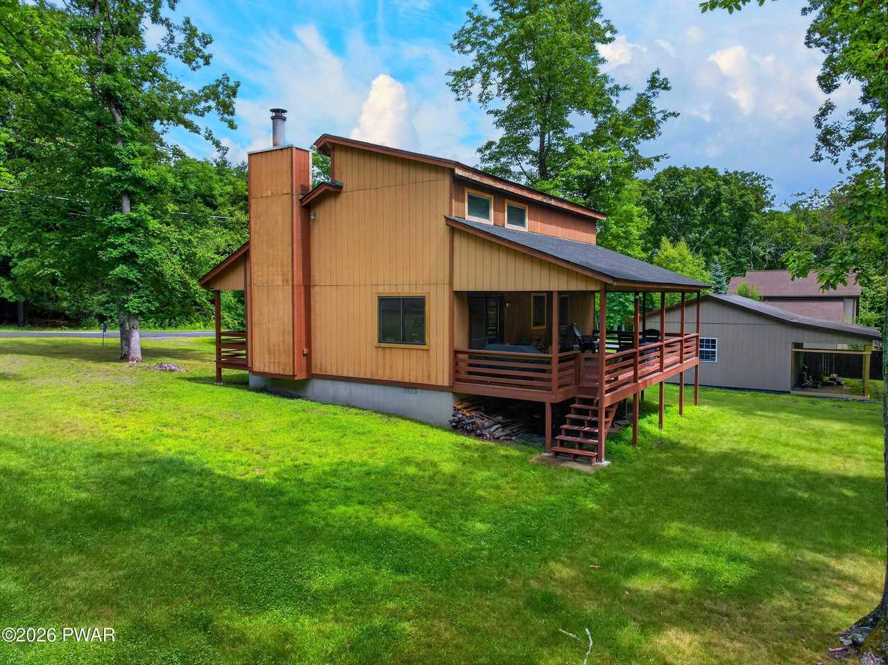 108 Claudine Ln - Photo 3 of 37