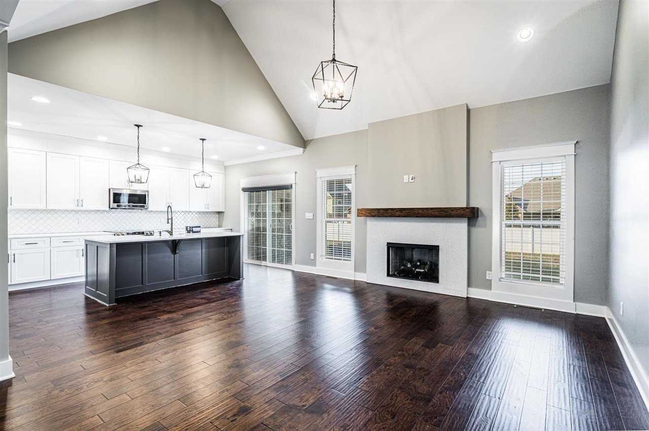 456 Adalynn Cir - Photo 4 of 33