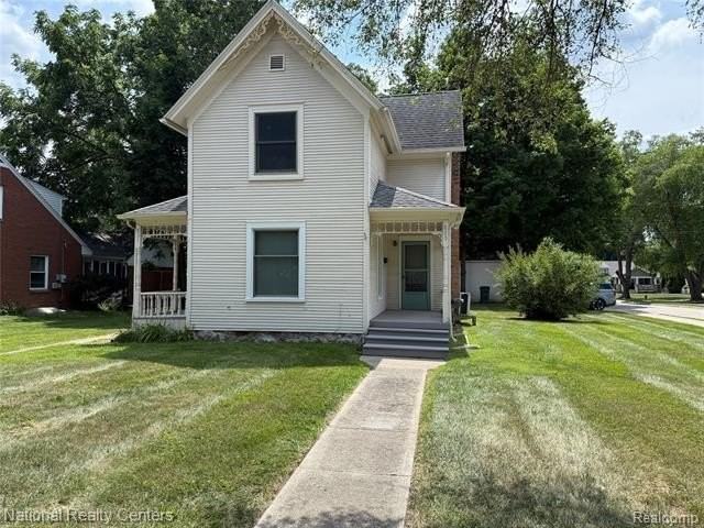 825 W Main St - Photo 2 of 21