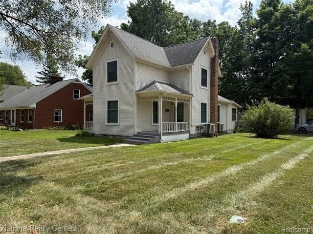 825 W Main St - Photo 3 of 21