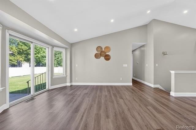 45925 Ashwood Ln - Photo 6 of 27