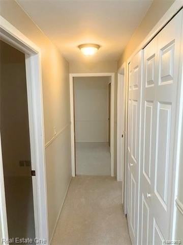 14147 Barbara St - Photo 5 of 12