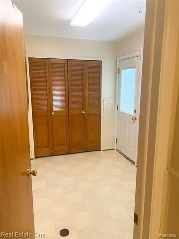 14147 Barbara St - Photo 6 of 12
