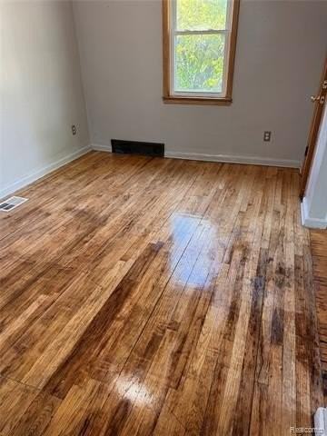 15791 Cherrylawn St - Photo 3 of 12