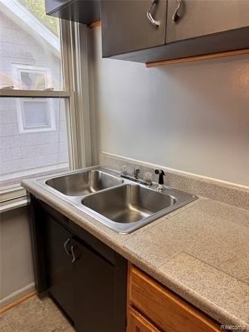 15791 Cherrylawn St - Photo 5 of 12