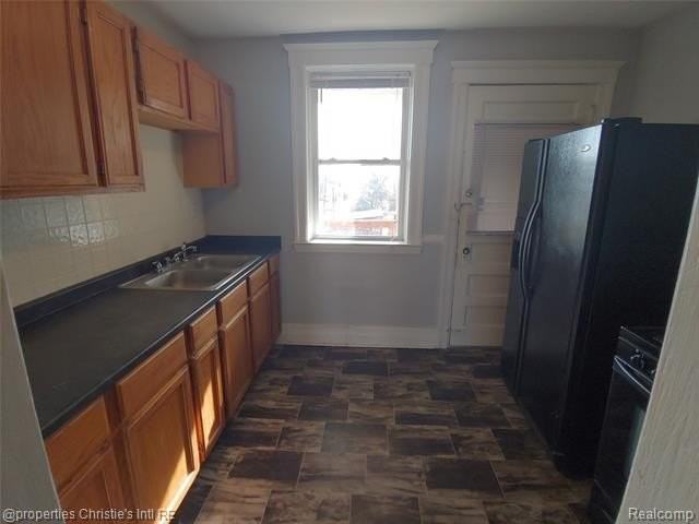 1535 W Canfield St #3 - Photo 3 of 7