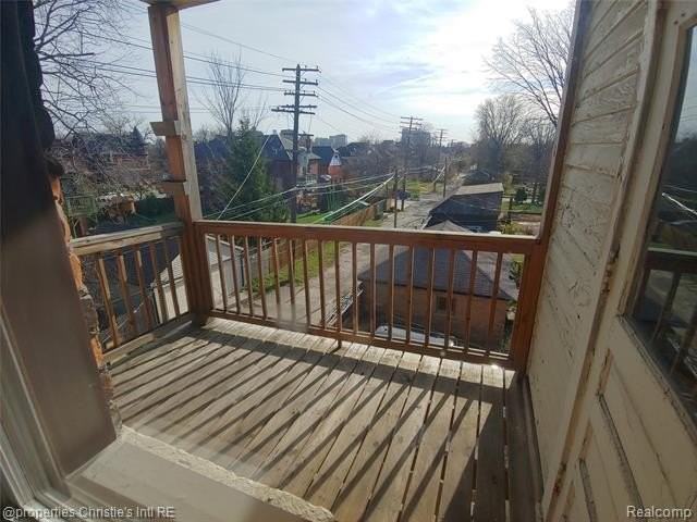 1535 W Canfield St #3 - Photo 7 of 7