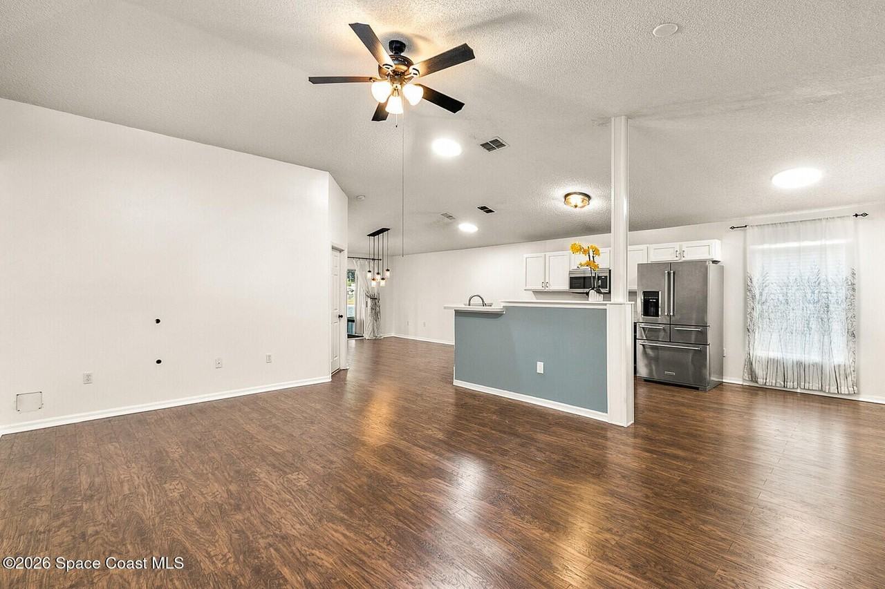 2152 Spring Creek Cir Ne - Photo 7 of 29