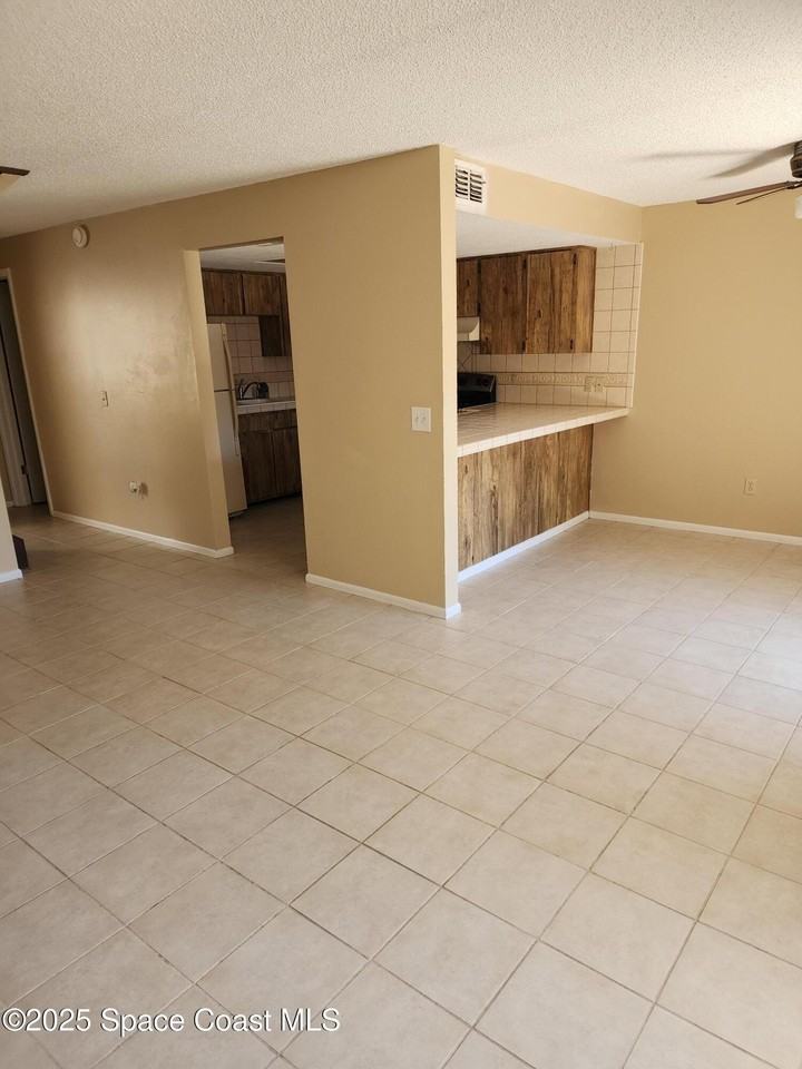 8721 Lantana Ct - Photo 6 of 17
