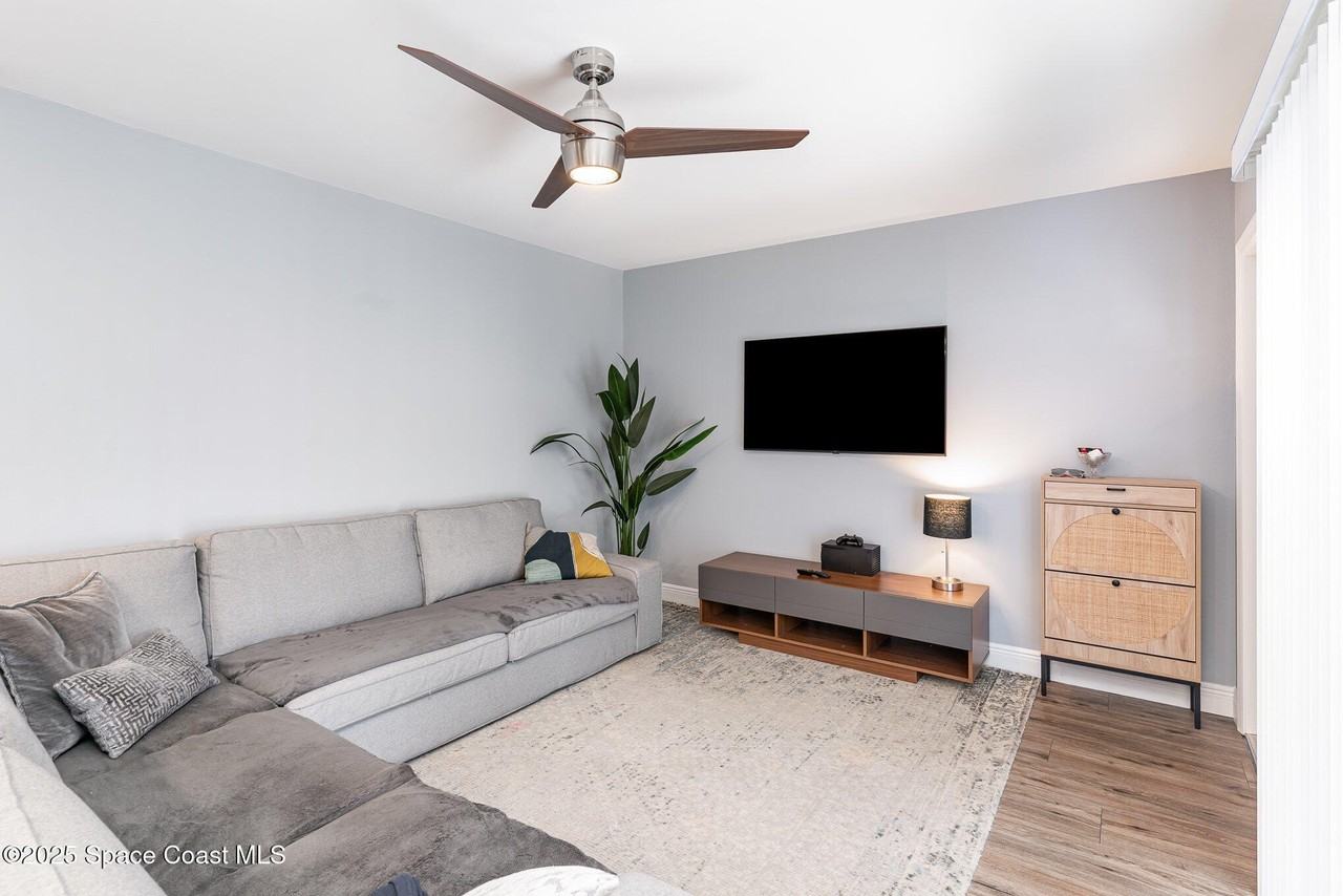 1460 Sheafe Ave Ne #111 - Photo 7 of 31