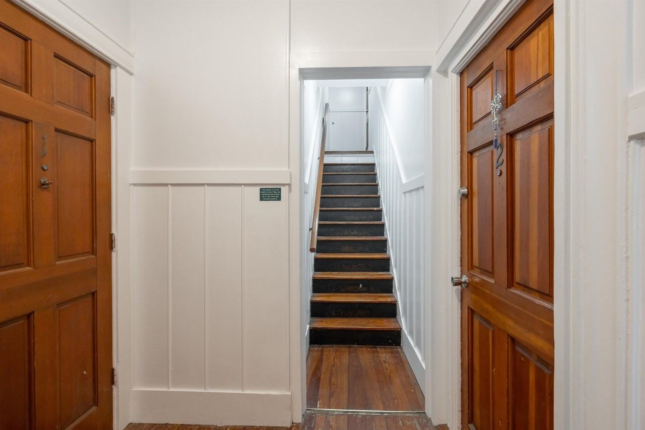 25 Desoto Pl #4 - Photo 6 of 28