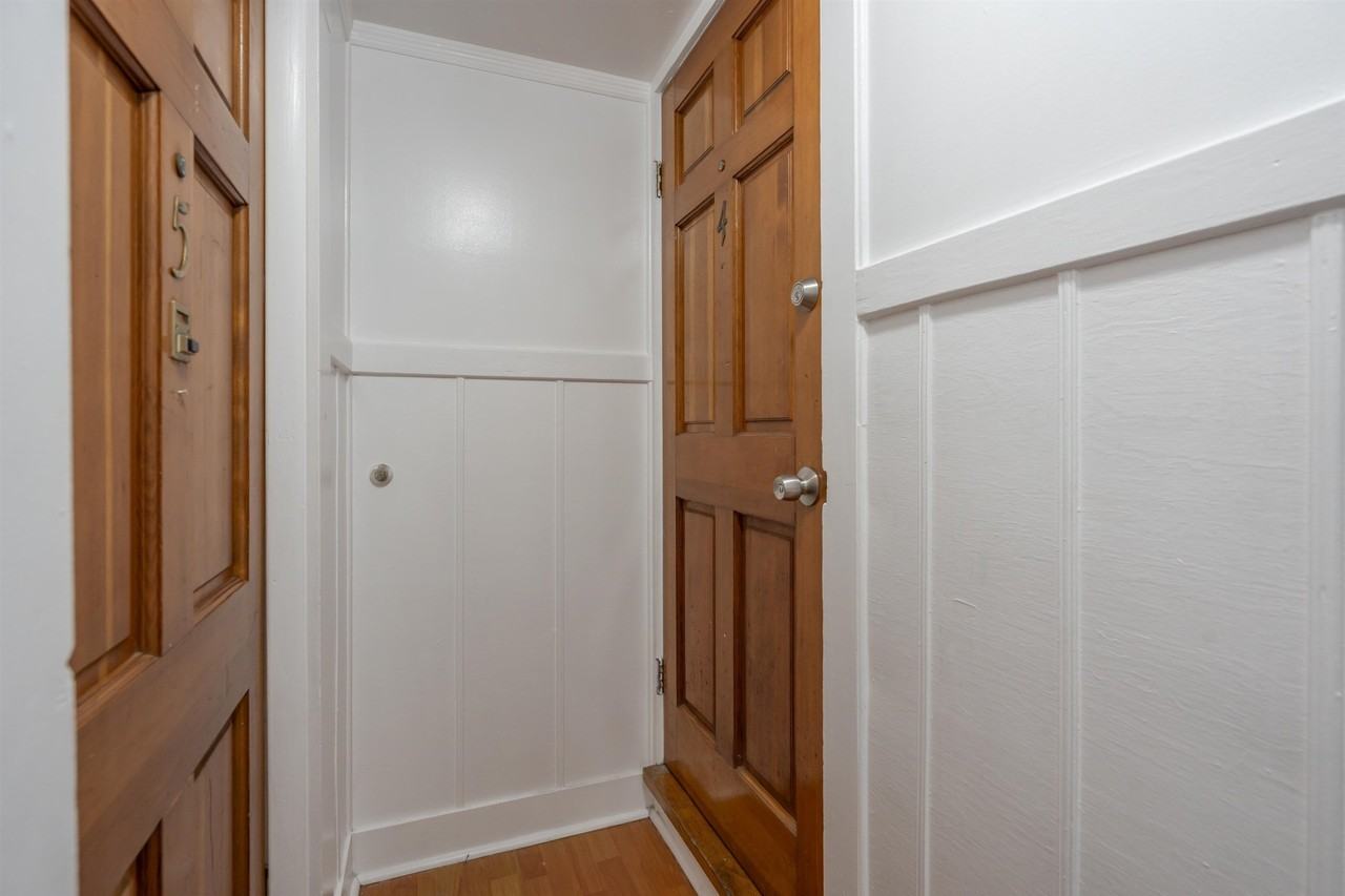 25 Desoto Pl #4 - Photo 7 of 28