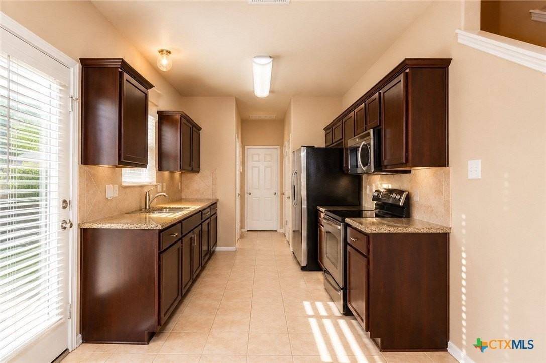2103 Ryan Dr - Photo 5 of 13