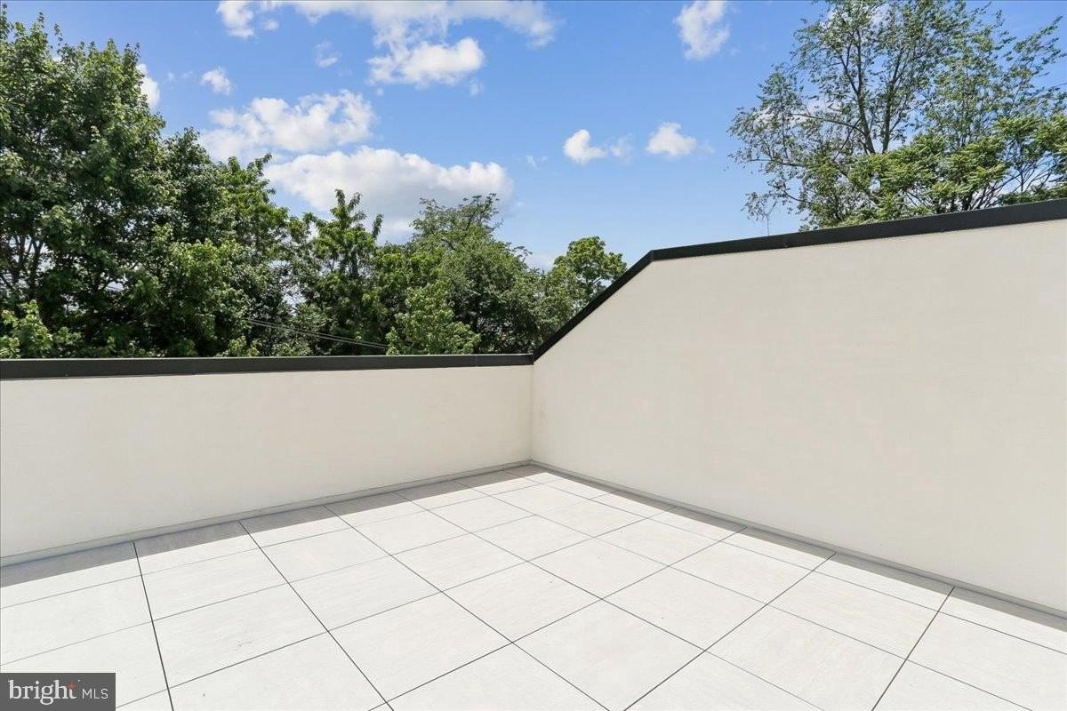 3929 Fulton St Nw #A - Photo 7 of 50